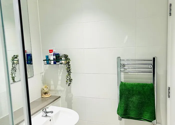 Apartmán Ensuite Room-close To Airport